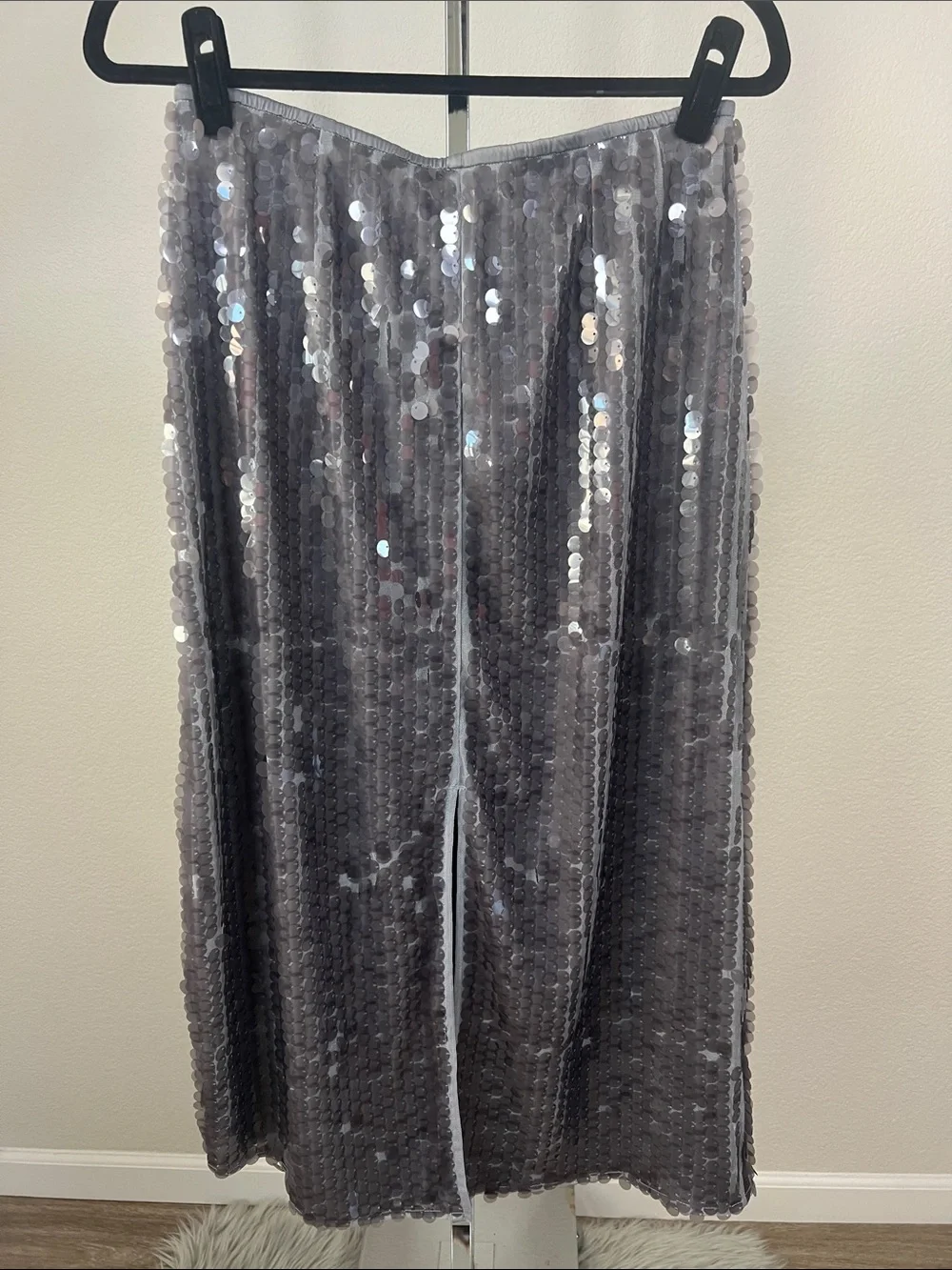 Old Navy Silver Sequin Midi Skirt size Medium Elegant Party Skirt